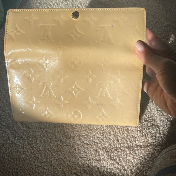 Louis Vuitton Vernis Sarah Wallet - Picture 11 of 14